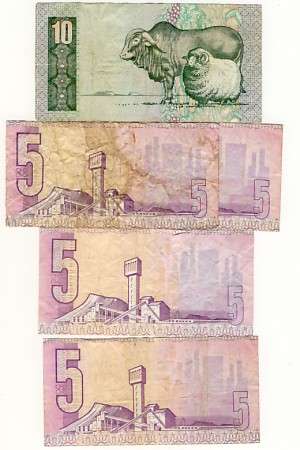 Lot of 4 old SA R5 notes and 1 old R10 note