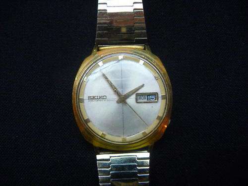 Seiko Mens Watch - Automatic - Cracked Glass