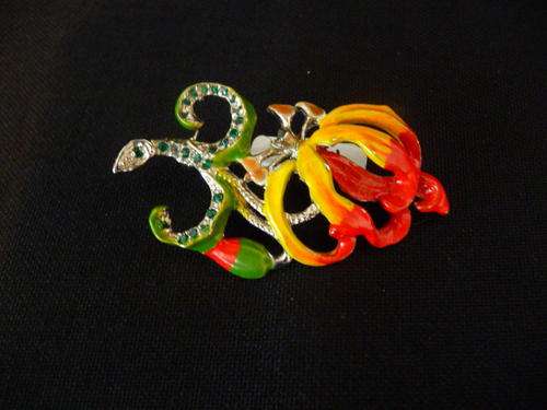 Vintage Colourfull Gilt Flower Brooch