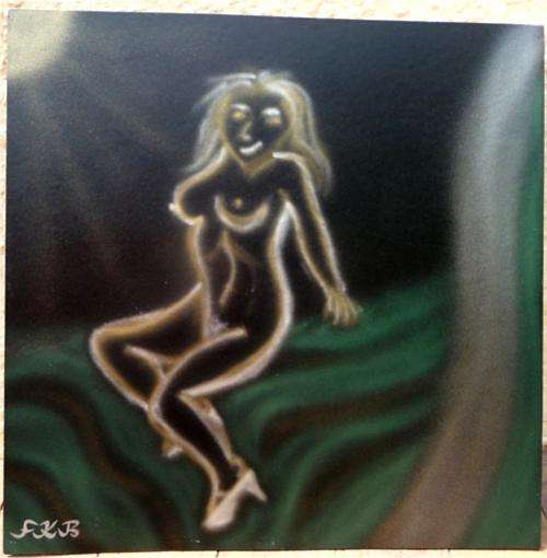 Amazing Pearl Artwork! Model in nature