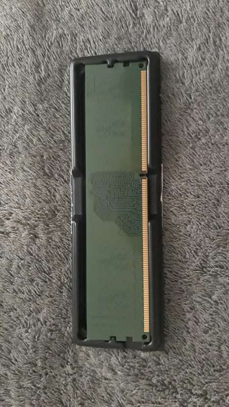 6GB DDR3 Kingston (2GB + 4GB) - DESKTOP RAM