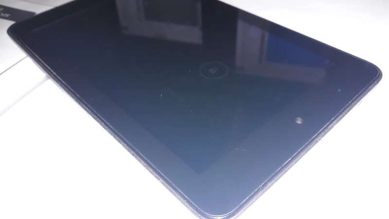 Dell Venue 7 - HD SCREEN - 3G SIM CARD VERSION - 16GB