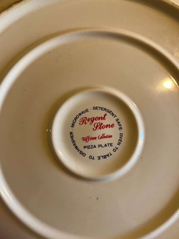 Regent Stone La pizza ceramic plate