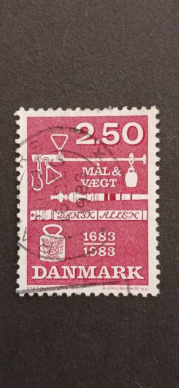 DENMARK 1983 300TH ANNIV OF WEIGHTS AND MCASURRES ORDINANCE
