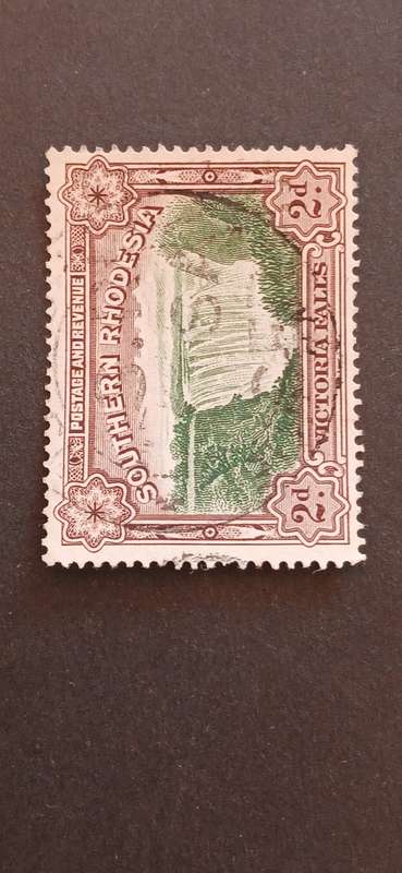 SOUTHERN RHODESIA 1935-41 VICTORIA FALLS INSCRIBED WITH `POSTAGE AND REVENUE` AT TOP OF FRAME