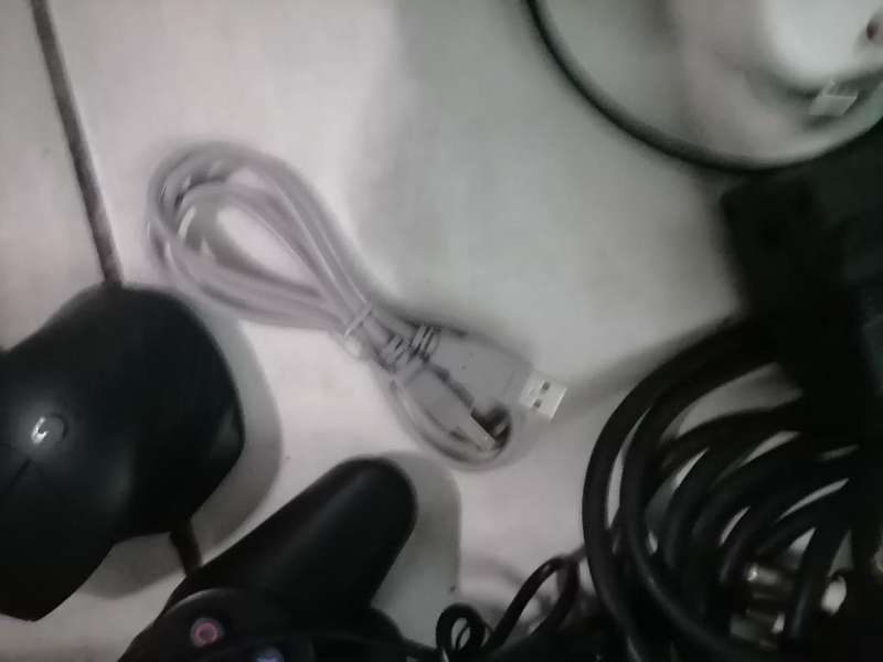 LIQUIDATION ITEM*R30 FREIGHTBULK LOT*EXT CORD ,LAMIATOR,KEYBRDS,MOUSE,XBOX CHARGE STATION,CONTROLER