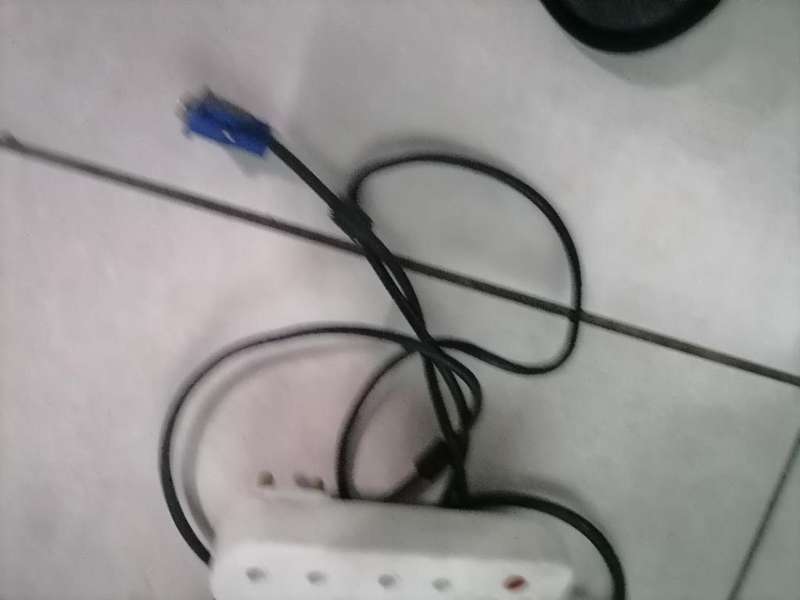 LIQUIDATION ITEM*R30 FREIGHTBULK LOT*EXT CORD ,LAMIATOR,KEYBRDS,MOUSE,XBOX CHARGE STATION,CONTROLER