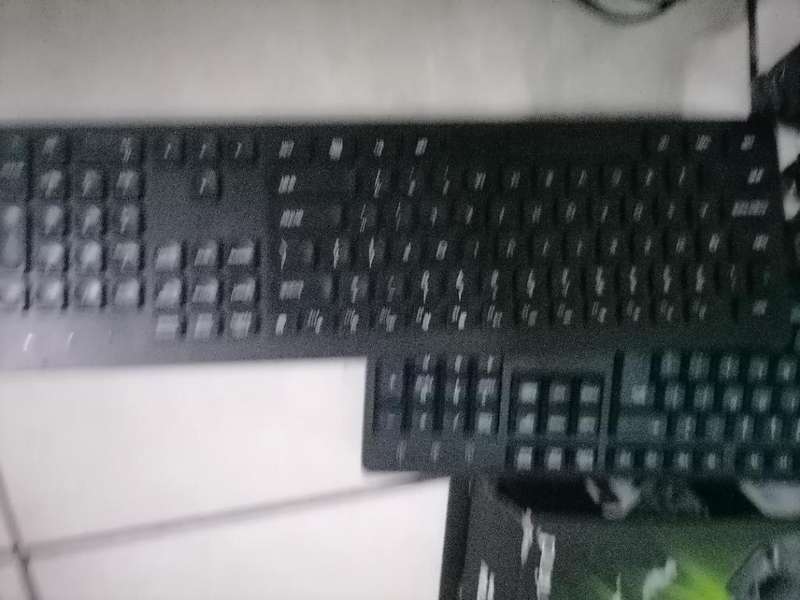 LIQUIDATION ITEM*R30 FREIGHTBULK LOT*EXT CORD ,LAMIATOR,KEYBRDS,MOUSE,XBOX CHARGE STATION,CONTROLER