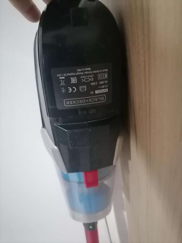 *LIQUIDATION ITEM**R30 FREIGHT*BLACK+DECKER 21.6V 3-IN-1 CORDLESS STICK VACUUM*NO CHARGER*POWERS ON