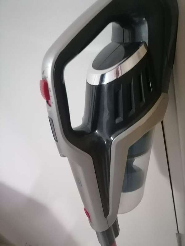 *LIQUIDATION ITEM**R30 FREIGHT*BLACK+DECKER 21.6V 3-IN-1 CORDLESS STICK VACUUM*NO CHARGER*POWERS ON