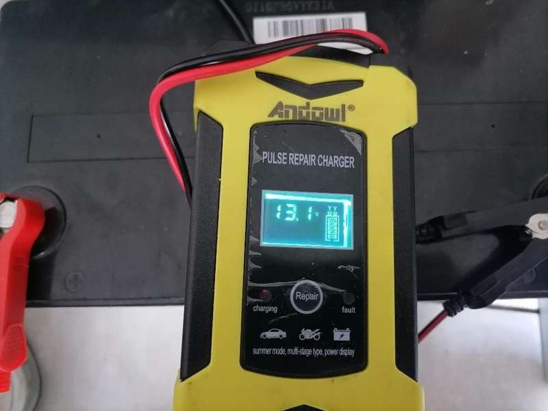 *FREE FREIGHT BLACK FRIDAY DEAL*LIQUIDATION ITEM*VISION 100AH 12V DEEP CYCLE BATTERY****