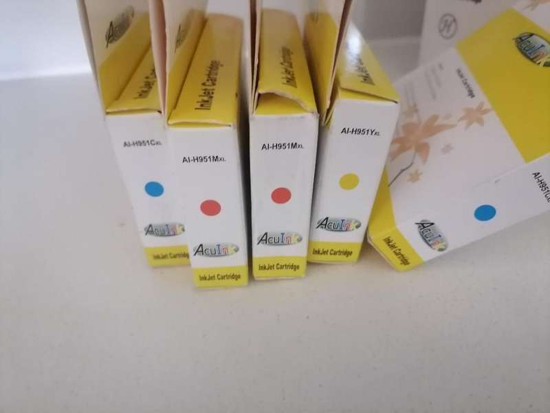 *FESTIVE DEALS*R30 FREIGHT FOR THE LOT*LOT OF BRAND NEW INK CARTRIDGES AND TONERS*