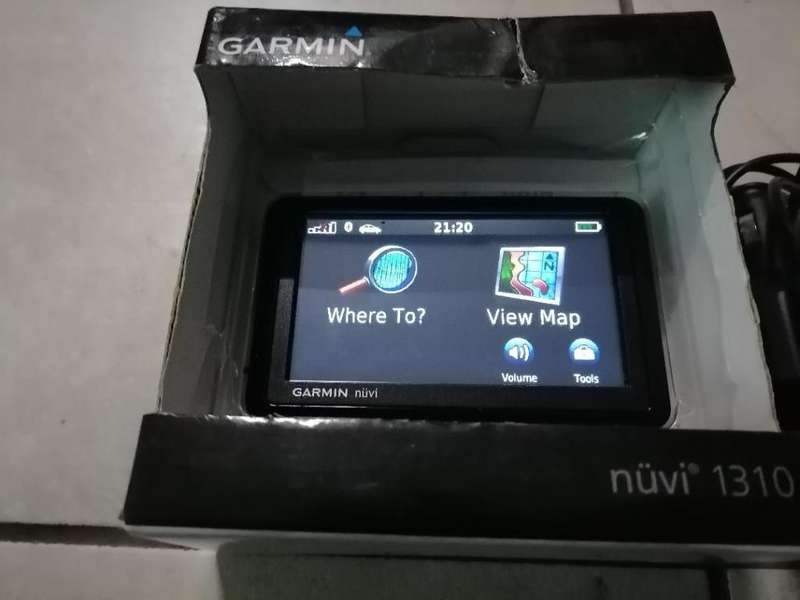 *YEAR END CLEARANCE*R30 FREIGHT*GARMIN NUVI 1310 GPS IN BOX WITH CAR CHARGER*WORKING**