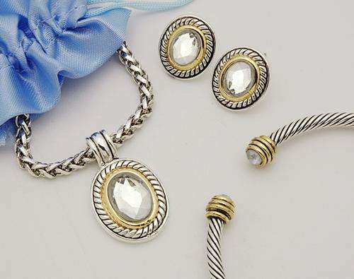 STUNNING 3PC DESIGNER SILVER JEWELRY SET