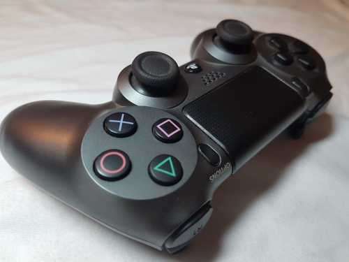 Playstation 4 1TB Console + 2 x Dualshock Controllers (plus 4 games)