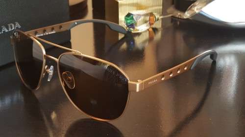 BRAND NEW PRADA DESIGNER POLARIZED SUNGLASSES FOR SALE