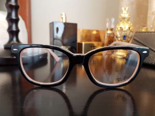 BRAND NEW RAY-BAN DESIGNER SPECTACLE FRAME FOR SALE