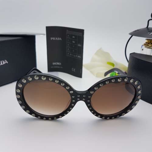 BRAND NEW PRADA DESIGNER SUNGLASSES FOR SALE