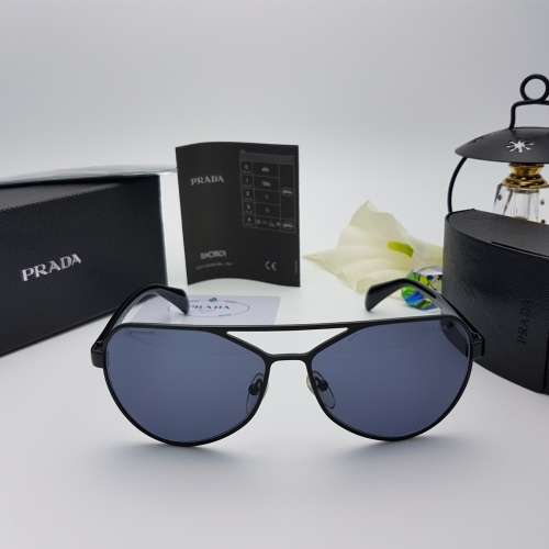 BRAND NEW PRADA DESIGNER SUNGLASSES FOR SALE