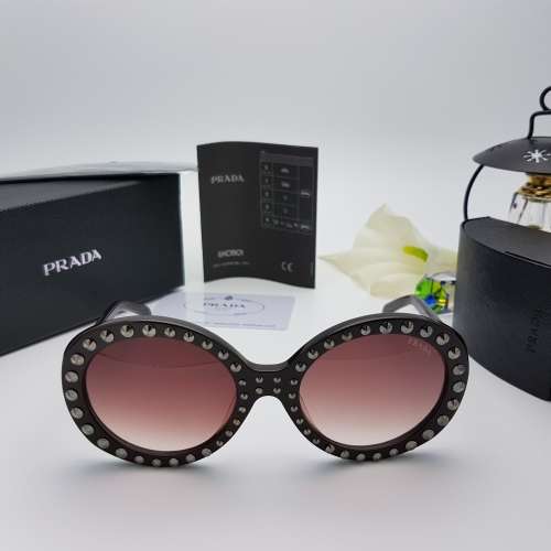 BRAND NEW PRADA DESIGNER SUNGLASSES FOR SALE