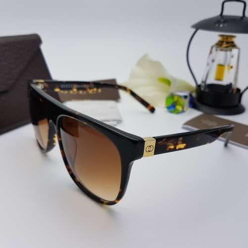 BRAND NEW GUCCI DESIGNER SUNGLASSES FOR SALE