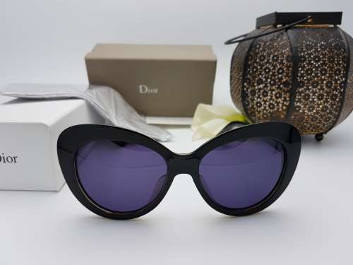 BRAND NEW DIOR DESIGNER SUNGLASSES FOR SALE