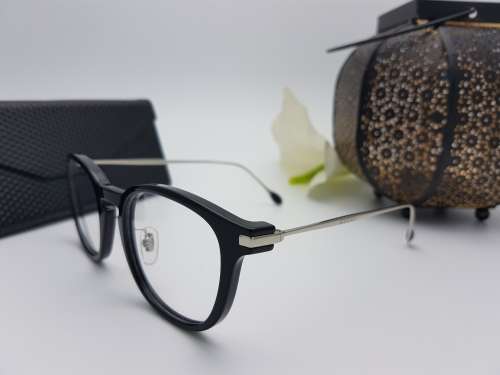 BRAND NEW GUCCI DESIGNER SPECTACLE FRAME FOR SALE
