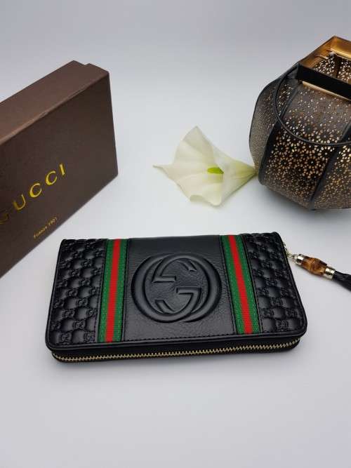 BRAND NEW GUCCI GENUINE LEATHER DESIGNER  WALLET FOR SALE