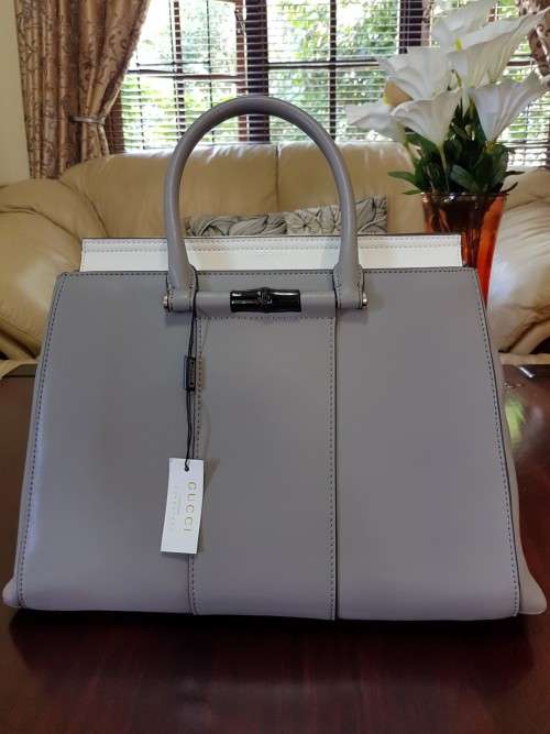 BRAND NEW GUCCI DESIGNER HANDBAG FOR SALE