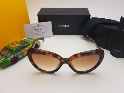 BRAND NEW PRADA DESIGNER SUNGLASSES FOR SALE