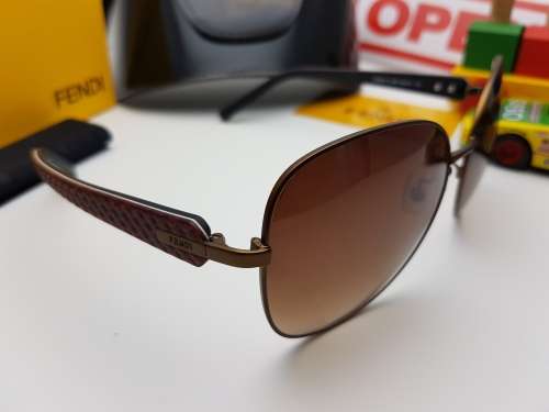 BRAND NEW FENDI DESIGNER SUNGLASSES FOR SALE