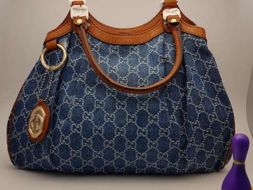 BRAND NEW GUCCI DESIGNER HANDBAG FOR SALE