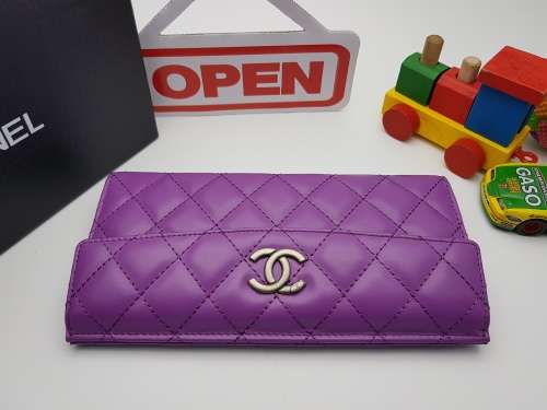 BRAND NEW CHANEL100% GENUINE LEATHER DESIGNER WALLET FOR SALE