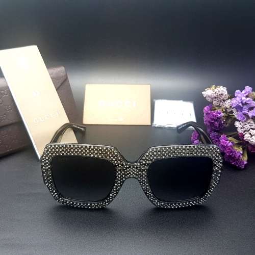 BRAND NEW GUCCI DESIGNER SUNGLASSES FOR SALE