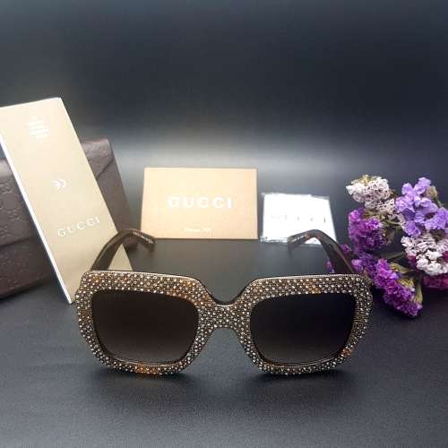 BRAND NEW GUcci DESIGNER SUNGLASSES FOR SALE