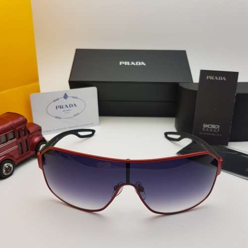 BRAND NEW PRADA DESIGNER SUNGLASSES FOR SALE