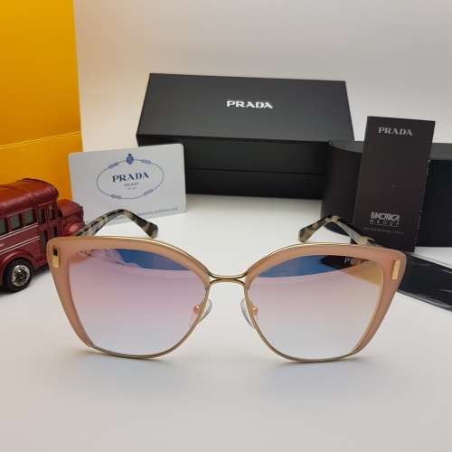 BRAND NEW PRADA DESIGNER SUNGLASSES FOR SALE