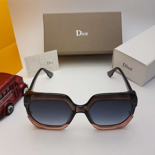 BRAND NEW DIOR DESIGNER SUNGLASSES FOR SALE