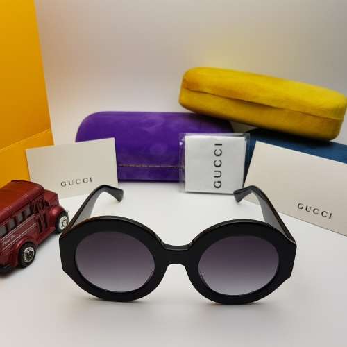 BRAND NEW GUcci DESIGNER SUNGLASSES FOR SALE