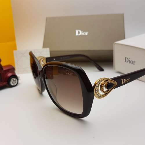 BRAND NEW DIOR DESIGNER SUNGLASSES FOR SALE
