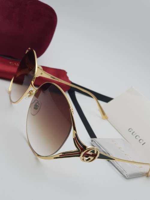 BRAND NEW GUcci DESIGNER SUNGLASSES FOR SALE