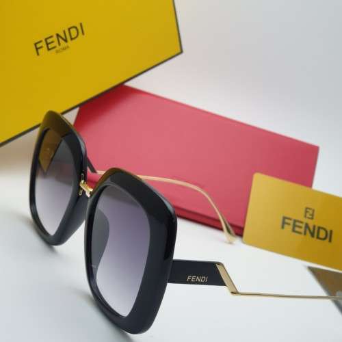 BRAND NEW FENDI DESIGNER SUNGLASSES FOR SALE