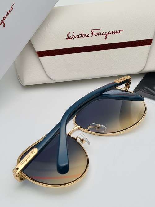 BRAND NEW SALVATORE FERRAGAMO DESIGNER SUNGLASSES FOR SALE