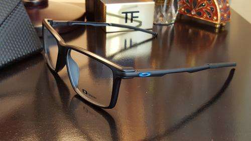 BRAND NEW OAKLEY DESIGNER SPECTACLE FRAME FOR SALE