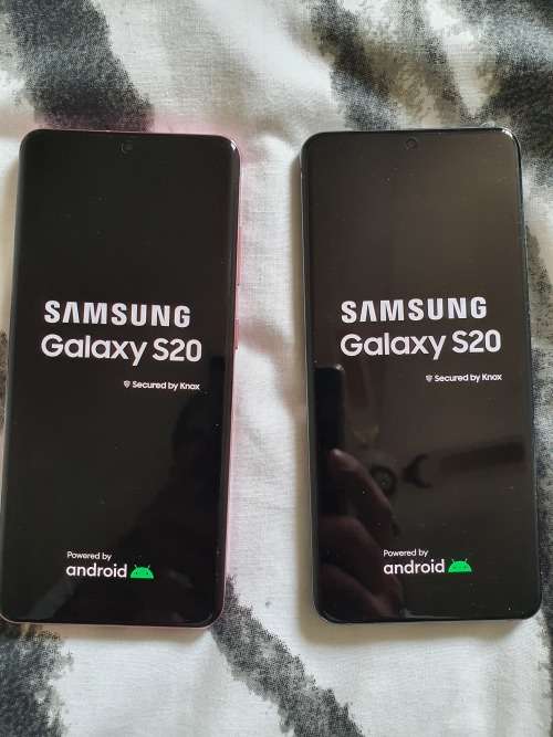 SAMSUNG S20 - FREE SHIPPING!