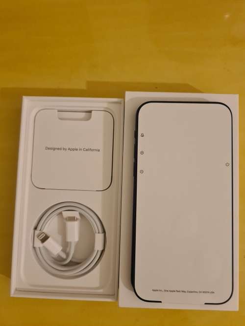 iPHONE 12 - 64GB