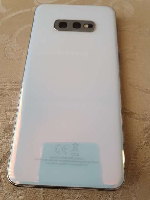 SAMSUNG S10E