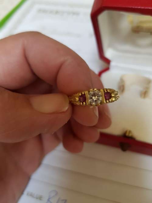 Stunning ANTIQUE RING IN CARTIER BOX -  0.56ct Diamond and ruby ring set in 18ct gold -
