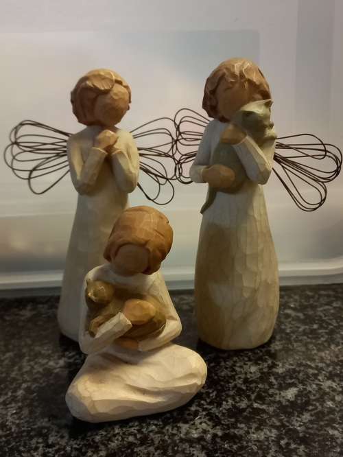 3 BEAUTIFUL WILLOW TREE FIGURINES BY SUSAN LORDI - ALL FOR 1 BID