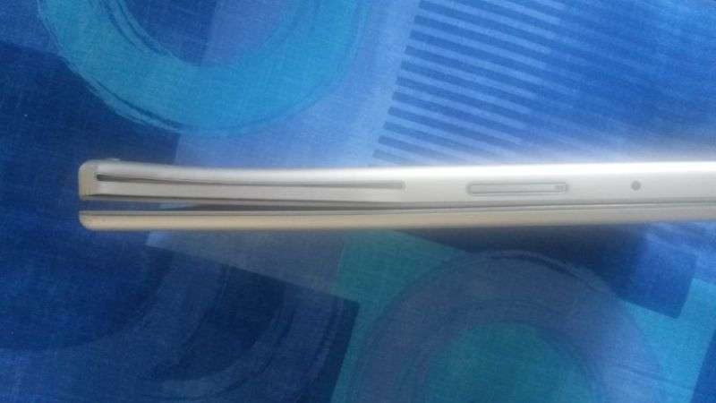 MACBOOK PRO A1226 ( BROKEN )